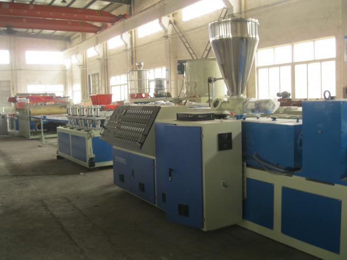 Πλαίσιο πάχους 400KG/H 5mm που κάνει τη γραμμή παραγωγής WPC Decking 0