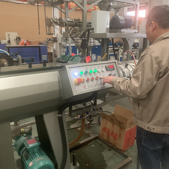 1000kg/H HDPE γεωργίας μηχανή γραμμών εξώθησης σωλήνων 2