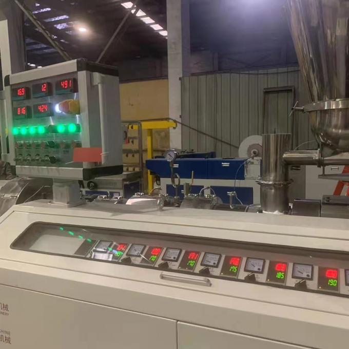 500kg μαλακή Pelletizer ανακύκλωσης PVC κοκκοποιώντας καυτή τέμνουσα μηχανή 3