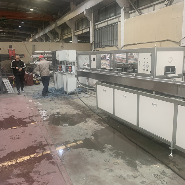 Πλήρως αυτόματη πλαστική ενιαία βίδα γραμμών εξώθησης σχεδιαγράμματος ινδικού καλάμου WPC 1